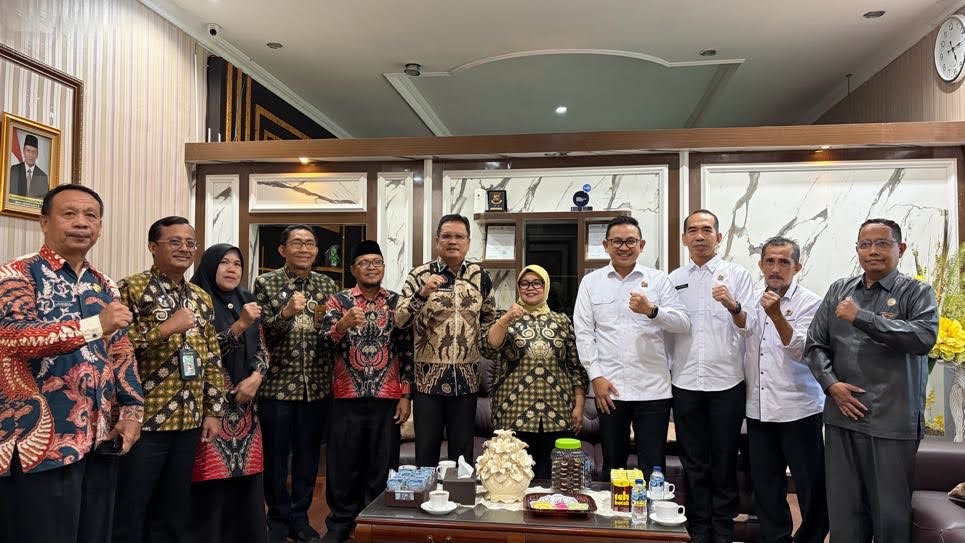 Ketua PTA Gorontalo Audiensi dan Finalisasi Draf MoU Bersama Kanwil BPN dan Kanwil Kemenag Gorontalo