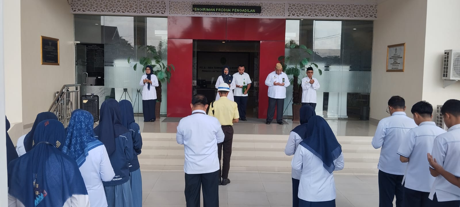 KOMITMEN KEMBALI DITEGASKAN “PTA GORONTALO GELAR APEL DAN PEMBINAAN PERDANA PASCA LIBUR PANJANG”