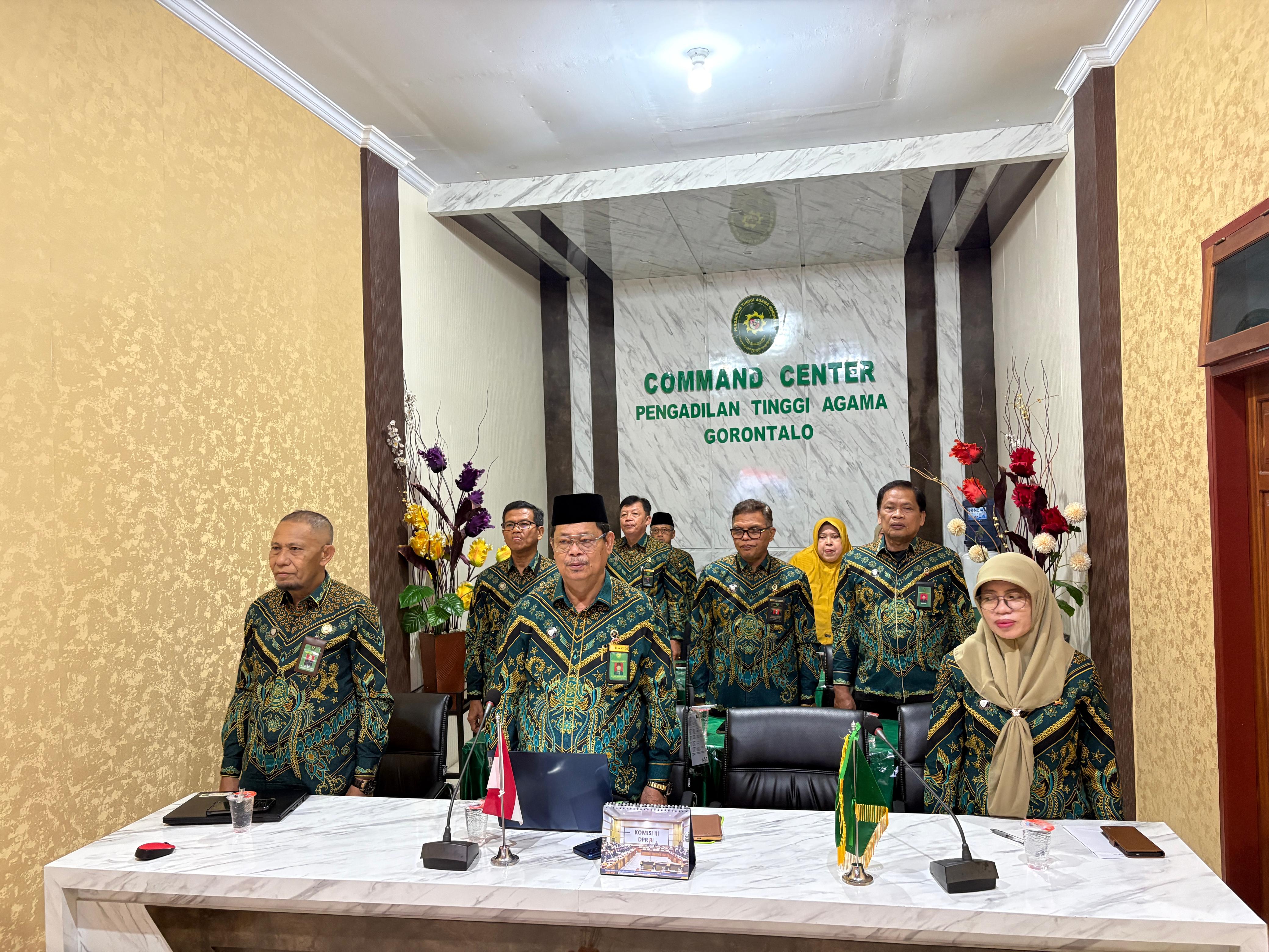 APARATUR PTA GORONTALO IKUTI SOSIALISASI ANTI PENYUAPAN DAN PENGENDALIAN GRATIFIKASI
